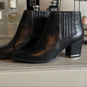 Michael Kors Black Leather Ankle Boots Studded Block Heel Chelsea Boot